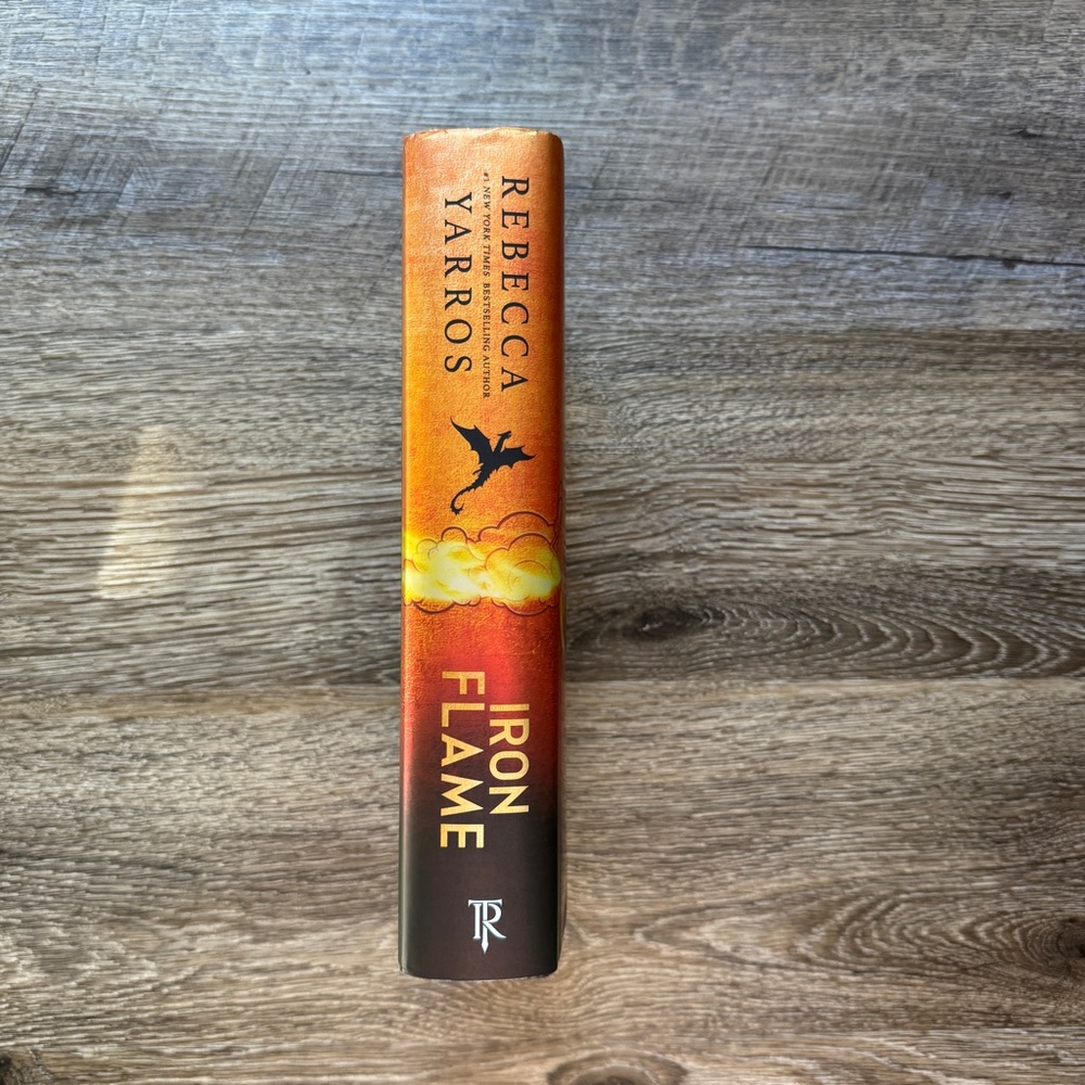 Iron Flame by Rebecca Yarros, Hardcover First Edition - Picture 5 of 6